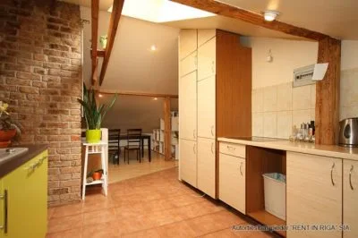 Pārdod dzīvokli, Stabu iela 2, Rīga, Labais krasts, Centrs / 89 500 € 2