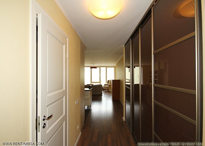 Pārdod dzīvokli, Republikas laukums iela 3, Rīga, Labais krasts, Centrs / 112 000 € 8