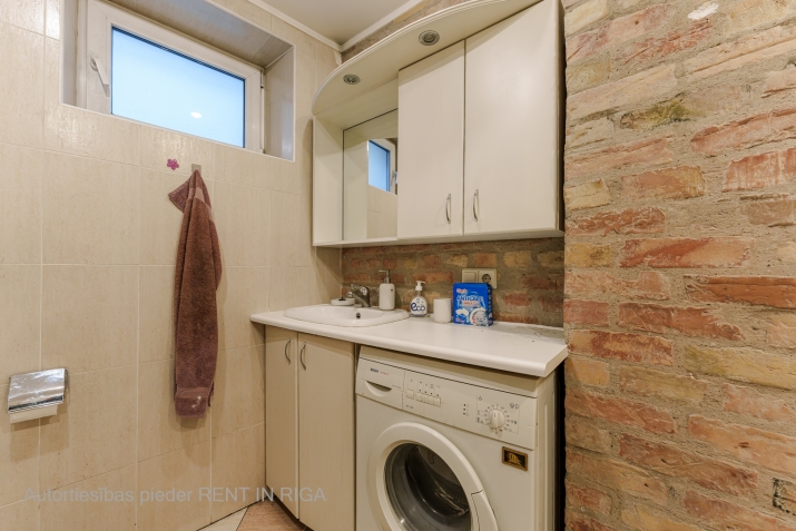 Izīrē dzīvokli, Dzirnavu iela 73, Rīga, Labais krasts, Centrs / 470 € 12