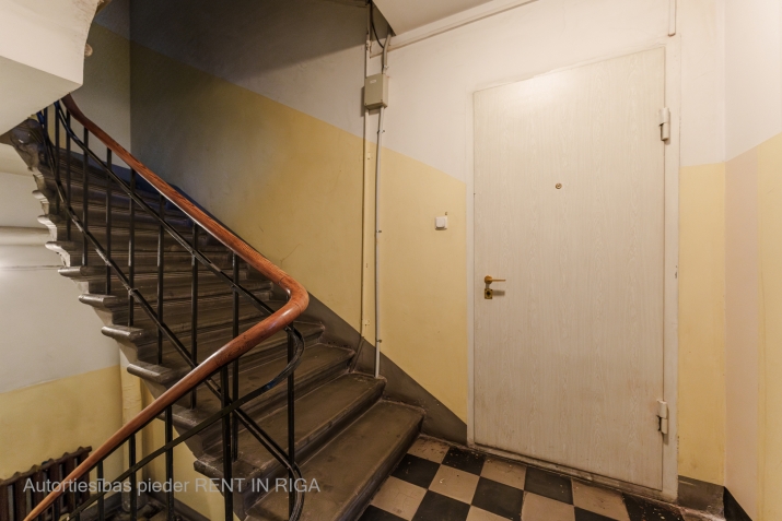 Izīrē dzīvokli, Dzirnavu iela 73, Rīga, Labais krasts, Centrs / 470 € 15