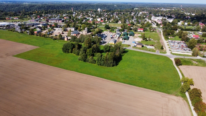 Lauku iela 1 3