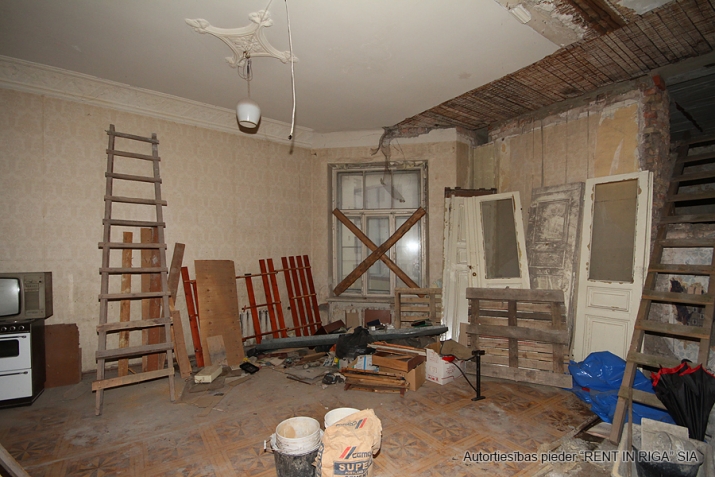Dzirnavu iela 58 12