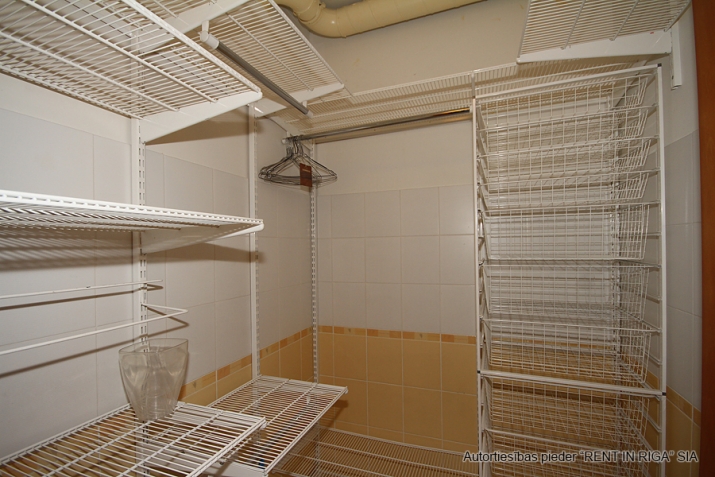 Izīrē dzīvokli, Duntes iela 28, Rīga, Labais krasts, Centrs / 470 € 8