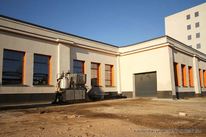 Izīrē noliktavu, Klijānu iela 2, Rīga, Labais krasts, Centrs / 24 000 € 18