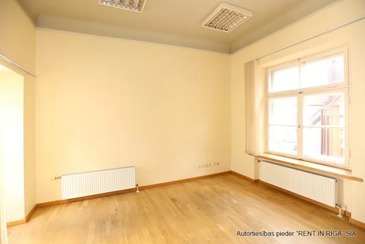 Pārdod investīciju objektu, Grēcinieku iela 1, Rīga, Labais krasts, Vecrīga / 1 700 000 € 10
