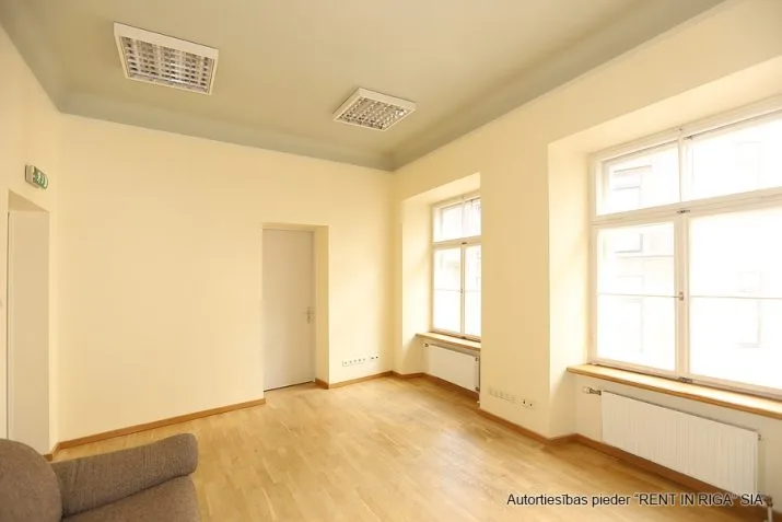 Pārdod investīciju objektu, Grēcinieku iela 1, Rīga, Labais krasts, Vecrīga / 1 700 000 € 9