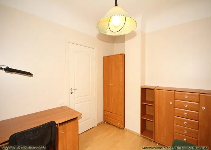 Pārdod dzīvokli, Marijas iela 1, Rīga, Labais krasts, Centrs / 107 000 € 8