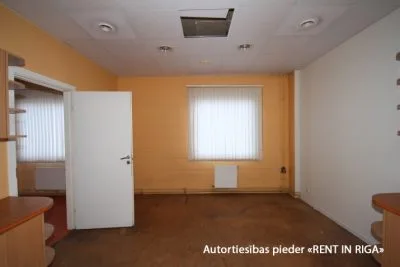 Izīrē tirdzniecības telpas, Hipokrāta iela 26, Rīga, Labais krasts, Mežciems / 15 680 € 14
