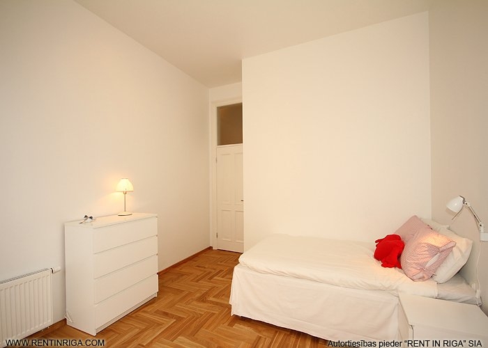 Izīrē dzīvokli, Valdemāra iela 23, Rīga, Labais krasts, Centrs / 1 500 € 10