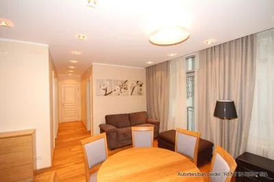 Pārdod dzīvokli, Ausekļa iela 4, Rīga, Labais krasts, Centrs / 250 000 € 3