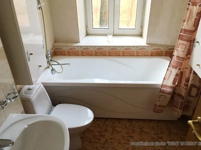 Izīrē dzīvokli, Valdemāra iela 53, Rīga, Labais krasts, Centrs / 400 € 8