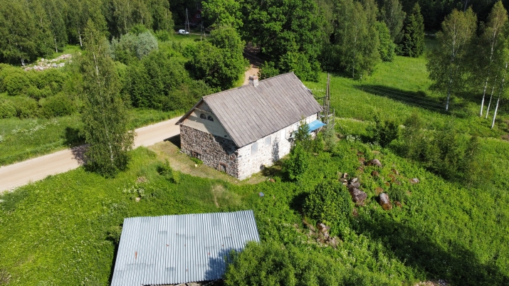 Pārdod māju, Bukas -, Mālpils novads / 3 200 000 € 25