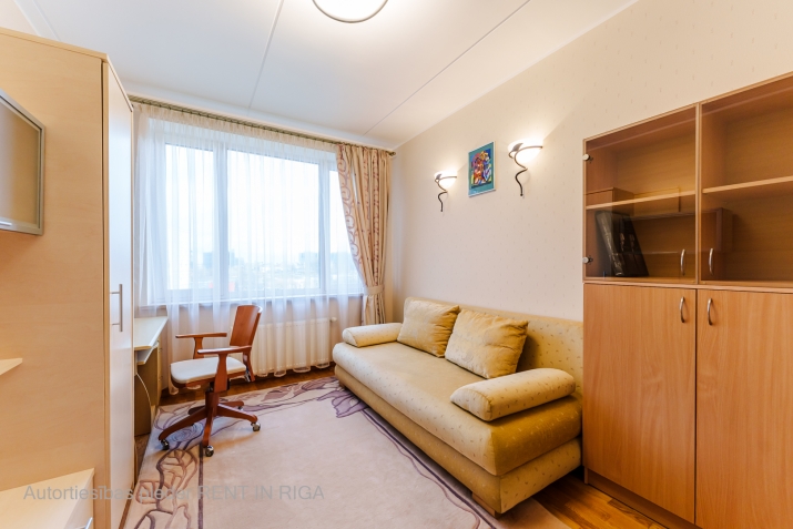 Izīrē dzīvokli, Rūpniecības iela 21, Rīga, Labais krasts, Centrs / 1 700 € 8