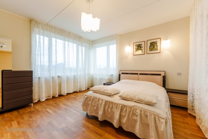 Izīrē dzīvokli, Rūpniecības iela 21, Rīga, Labais krasts, Centrs / 1 700 € 12