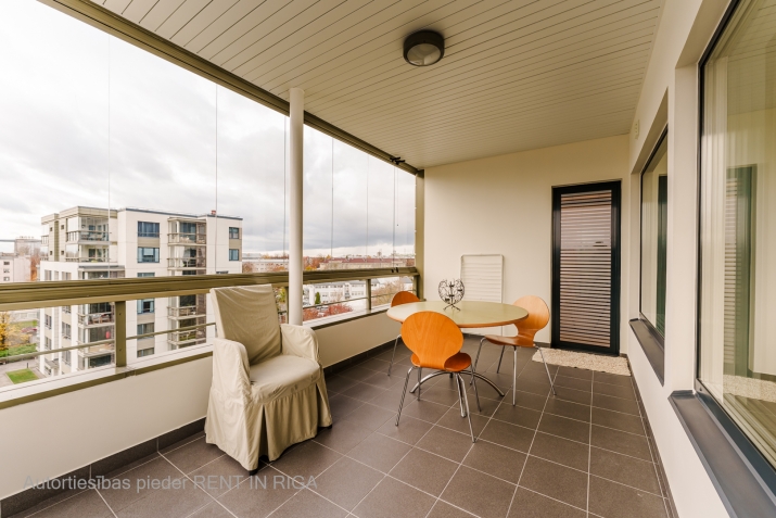 Izīrē dzīvokli, Rūpniecības iela 21, Rīga, Labais krasts, Centrs / 1 700 € 28