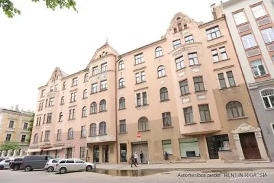 Pārdod dzīvokli, Baznīcas iela 27/29, Rīga, Labais krasts, Centrs / 280 000 € 1