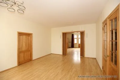 Izīrē dzīvokli, Kr. Valdemāra iela 33, Rīga, Labais krasts, Centrs / 1 700 € 6