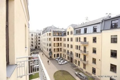 Izīrē dzīvokli, Kr. Valdemāra iela 33, Rīga, Labais krasts, Centrs / 1 700 € 4