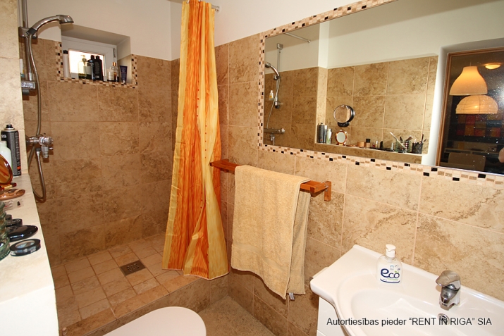 Pārdod dzīvokli, Strēlnieku iela 6, Rīga, Labais krasts, Centrs / 135 000 € 8