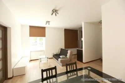 Izīrē dzīvokli, Lenču iela 2, Rīga, Labais krasts, Centrs / 550 € 1