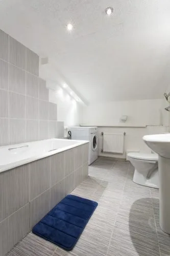 Izīrē dzīvokli, Lāčplēša iela 2, Rīga, Labais krasts, Centrs / 450 € 7