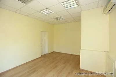Izīrē biroju, Krūzes iela 3, Rīga, Kreisais krasts, Āgenskalns / 500 € 2