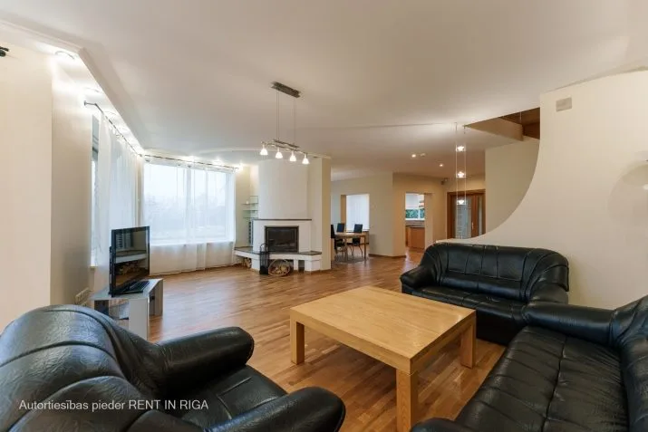 Pārdod māju, Kabiles iela 29, Mārupes novads, Mārupe / 430 000 € 13