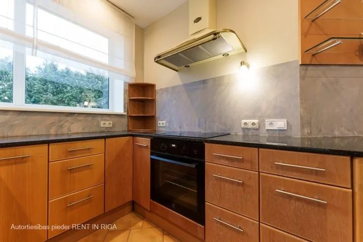 Pārdod māju, Kabiles iela 29, Mārupes novads, Mārupe / 430 000 € 17
