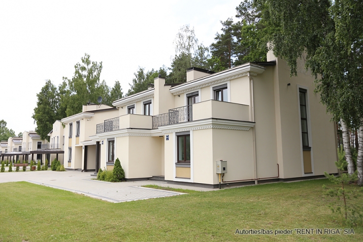 Sīļukalnu iela 2 27