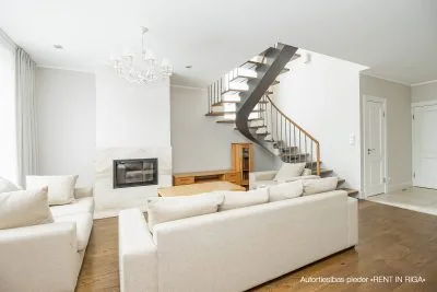 Izīrē māju, Sīļukalnu iela 2, Babītes novads, Babītes pagasts / 2 000 € 2