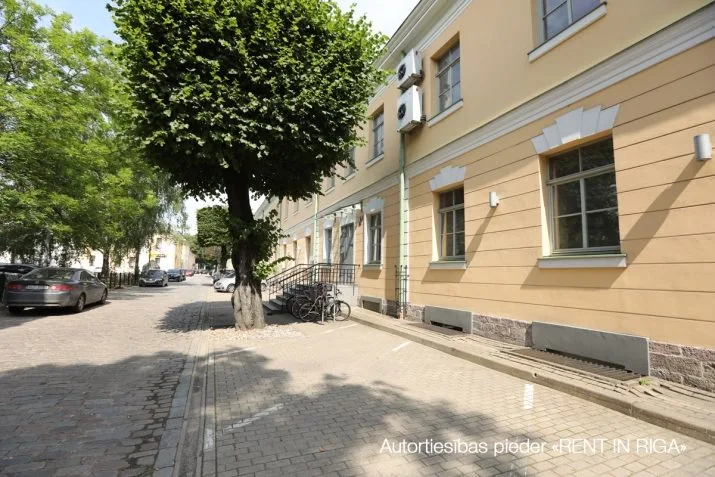 Kronvalda bulvāris iela 3 1