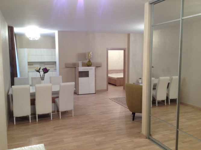 Apartment For Rent, Republikas laukums street 3, Rīga, Labais krasts, Centrs / 1 100 € 1