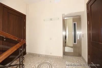 Izīrē biroju, Vaļņu iela 5, Rīga, Labais krasts, Vecrīga / 1 080 € 10