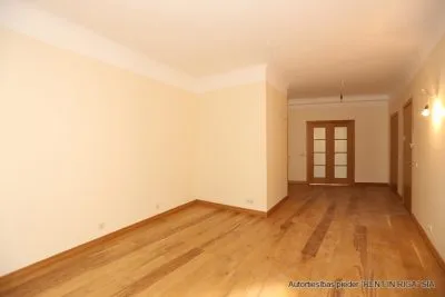 Izīrē biroju, Vaļņu iela 5, Rīga, Labais krasts, Vecrīga / 1 080 € 5