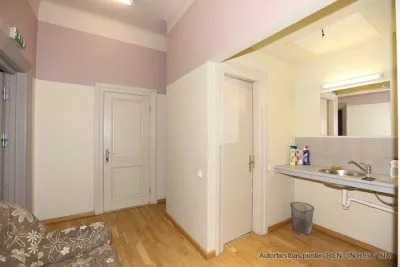 Izīrē biroju, Grēcinieku iela 1, Rīga, Labais krasts, Vecrīga / 720 € 8
