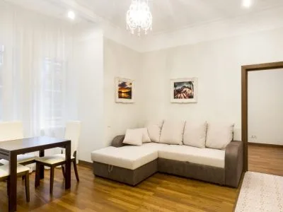 Izīrē dzīvokli, Ģertrūdes iela 23, Rīga, Labais krasts, Centrs / 650 € 4