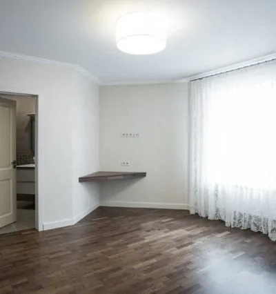 Pārdod dzīvokli, Akas iela 8, Rīga, Labais krasts, Centrs / 215 000 € 6