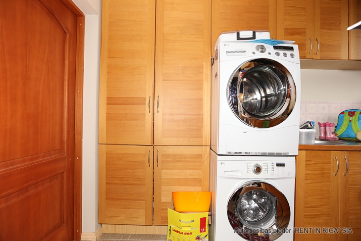 Pārdod māju, Ciedras iela 777, Babītes novads, Babītes pagasts, Dzilnuciems / 720 000 € 21