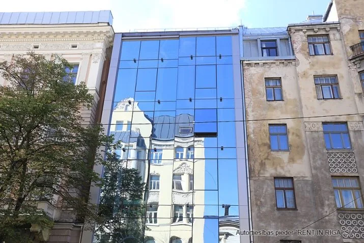 Izīrē tirdzniecības telpas, Stabu iela 18B, Rīga, Labais krasts, Centrs / 2 400 € 9