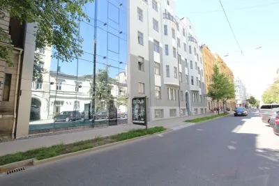 Izīrē tirdzniecības telpas, Stabu iela 18B, Rīga, Labais krasts, Centrs / 2 400 € 1