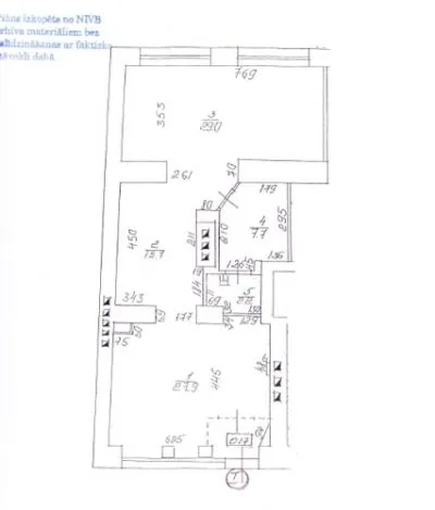 Izīrē tirdzniecības telpas, Brīvības iela 60, Rīga, Labais krasts, Centrs / 1 500 € 4