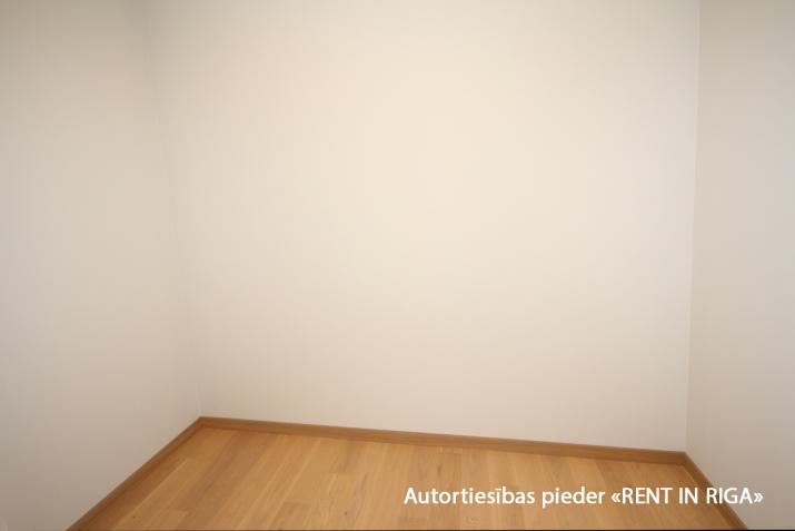 Pārdod dzīvokli, Dzintaru prospekts iela 36, Jūrmala, Dzintari / 479 000 € 17