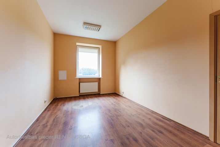 Šmerļa iela 3 1