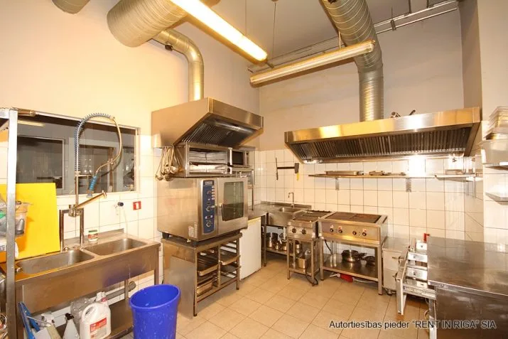 Продажа коммерческой недвижимости, Grēcinieku улица 26, Rīga, Labais krasts, Vecrīga / 1 000 000 € 10