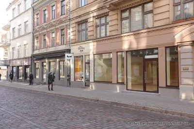 Продажа коммерческой недвижимости, Tērbatas улица 50, Rīga, Labais krasts, Centrs / 1 200 000 € 1