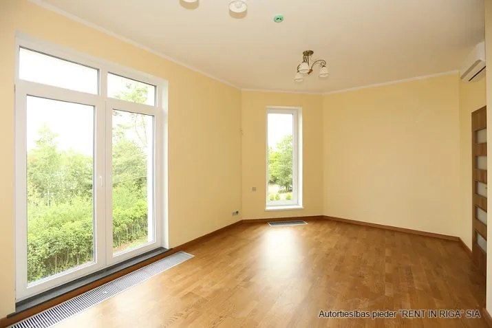 Pārdod dzīvokli, Peldu iela 3, Jūrmala, Pumpuri / 400 000 € 8