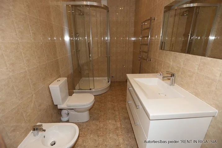 Pārdod dzīvokli, Peldu iela 3, Jūrmala, Pumpuri / 400 000 € 12