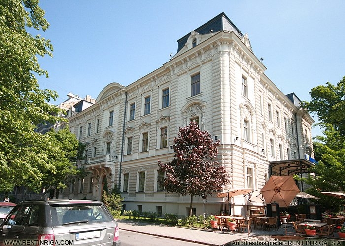 Alunāna iela 2 1
