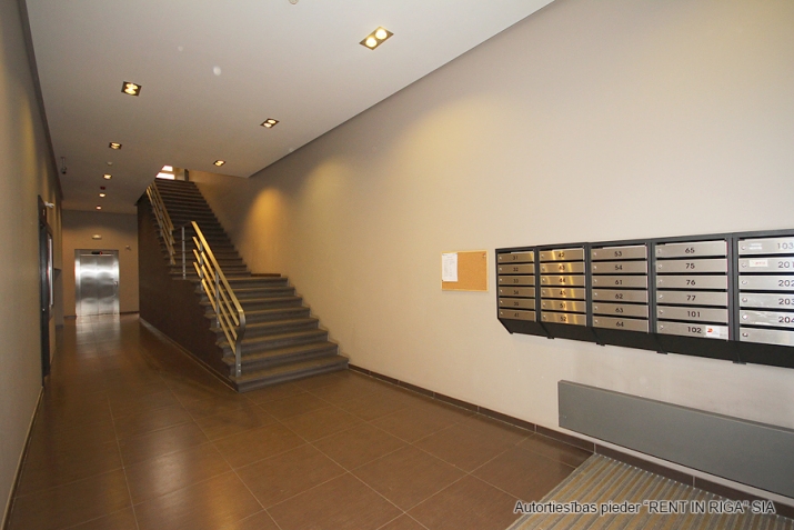 Izīrē biroju, Hospitāļu iela 23, Rīga, Labais krasts, Centrs / 850 € 16