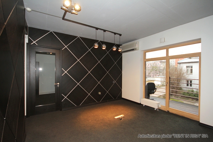 Izīrē biroju, Hospitāļu iela 23, Rīga, Labais krasts, Centrs / 850 € 10